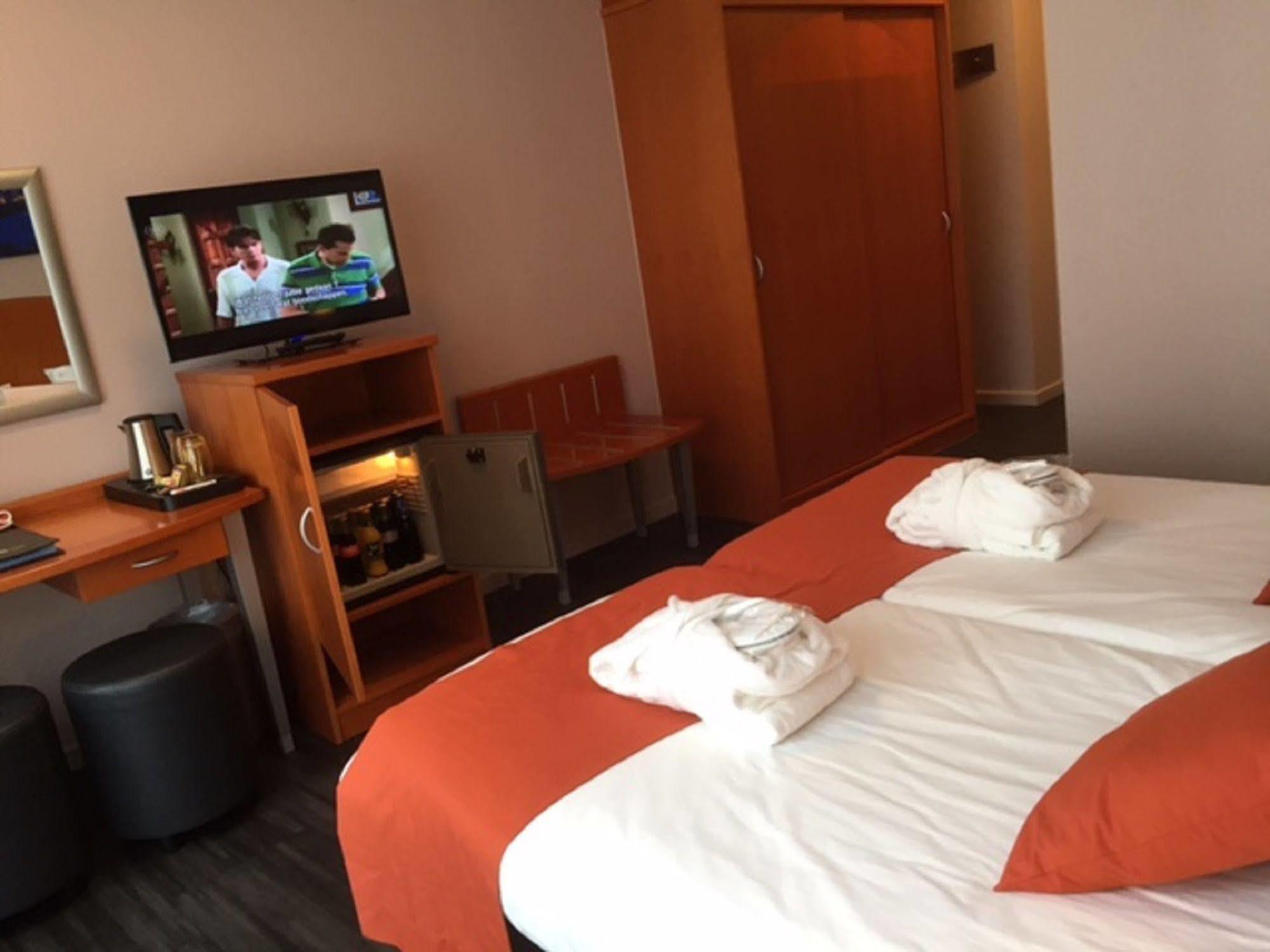 Acces Hotel أوستيند المظهر الخارجي الصورة